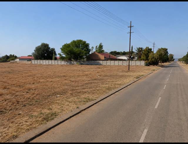 504M² VACANT LAND FOR SALE IN RIVERSDALE
